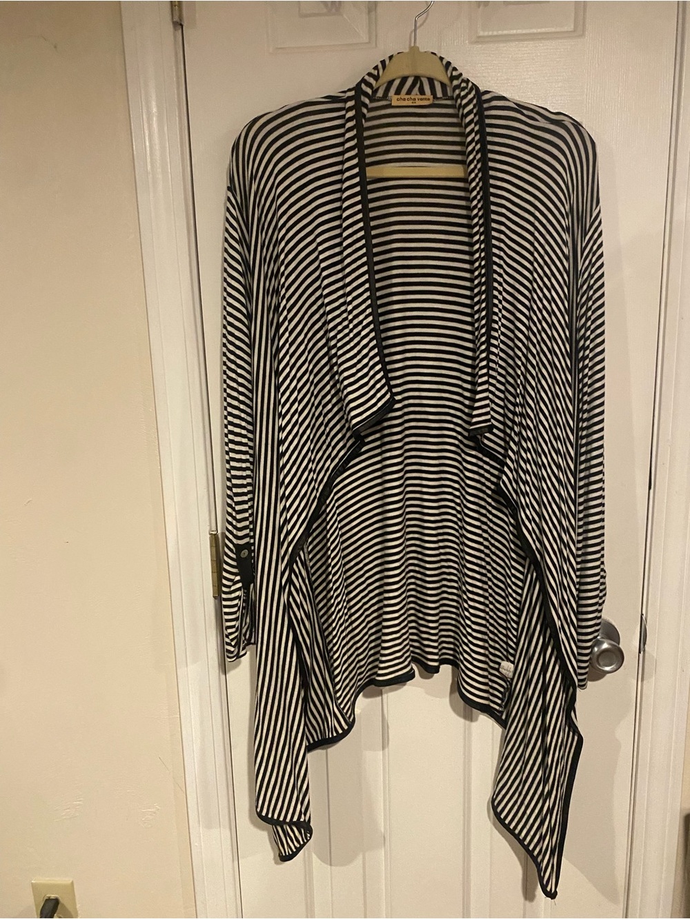 cha cha vente Black & White Striped Open Cardigan